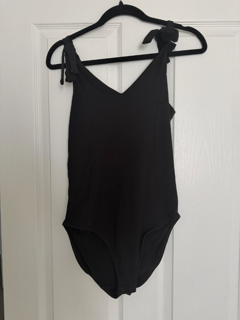 Two Old Navy Body Suits - Picture 5 of 6